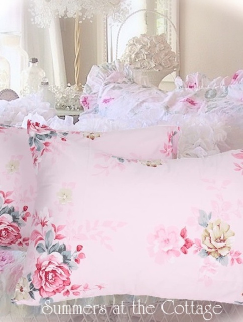 VINTAGE ROSES BELLA PINK BOUQUET FLORAL PILLOWCASES SHAMS - SET OF TWO